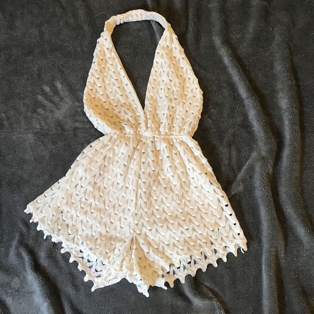 Audrey 3+1 Off White Lined Lace Romper